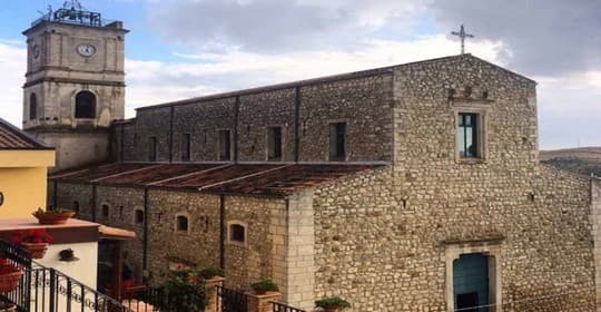 Viaggia per Alimena con gli Autobus SAIS Autolinee. A metà tra Catania e Palermo, un borgo nel cuore delle Madonie