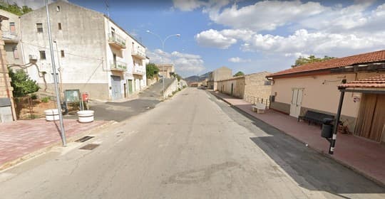 Viaggia per Cacchiamo con gli Autobus SAIS Autolinee. Un antico borgo feudale, tra vecchie masserie e il lascito della dominazione spagnola