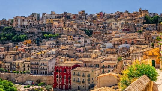 Travel to Gangi with SAIS Autolinee buses. From the Cretans to the Romans, a village rich in the island's ancient history