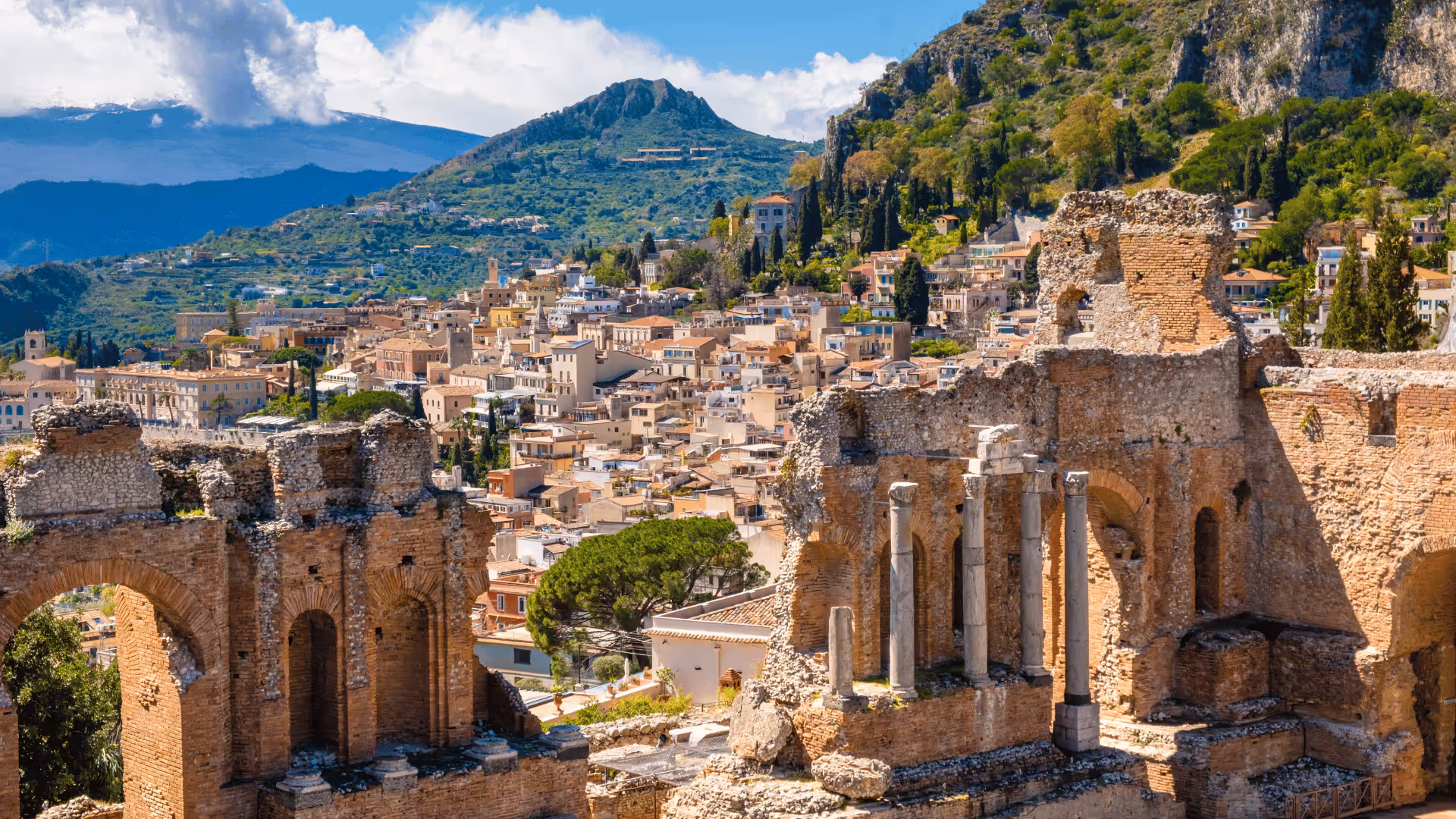 Bus rental for tours and group trips