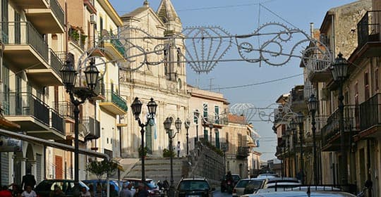 Travel to Santa Caterina Villarmosa with SAIS Autolinee buses.