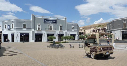 Travel around Sicilia Outlet Village with SAIS Autolinee buses. The only outlet village in Sicily, located in the heart of the island